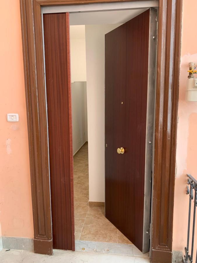 Miris Home Fast And Comfortable With Self Check In 8 Minutes Walk Near Naples Airport Eksteriør billede