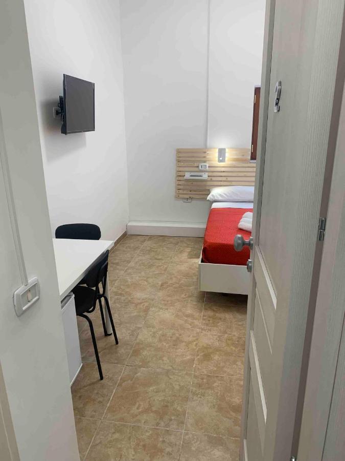 Miris Home Fast And Comfortable With Self Check In 8 Minutes Walk Near Naples Airport Eksteriør billede