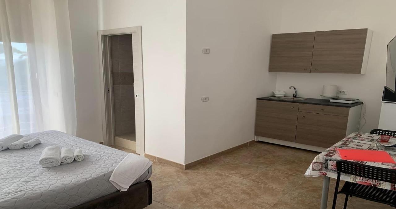 Miris Home Fast And Comfortable With Self Check In 8 Minutes Walk Near Naples Airport Eksteriør billede